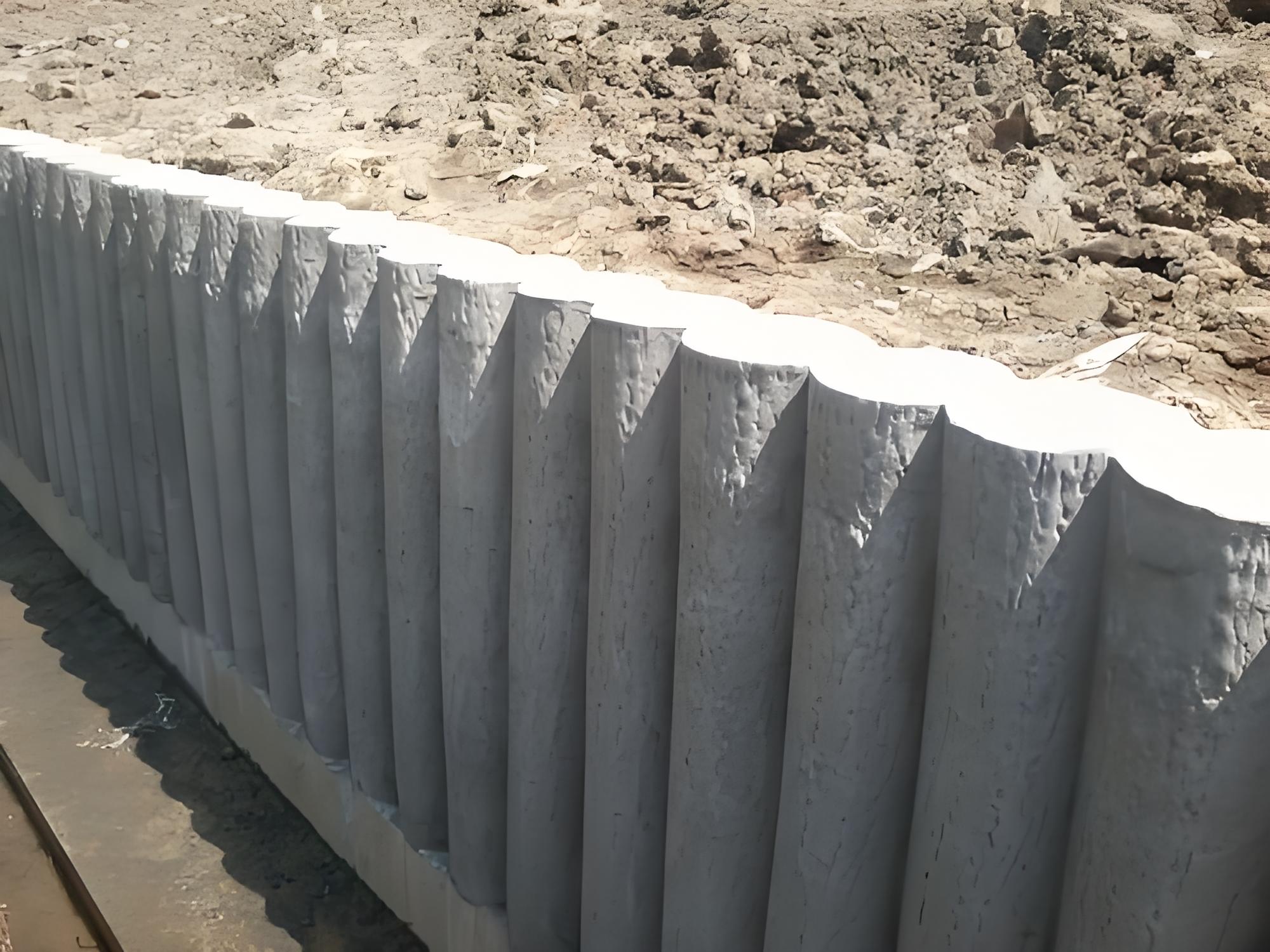 水泥樁批發(fā)廠家泓樺錦嘉-水泥仿木樁的樁適用哪些場(chǎng)景？