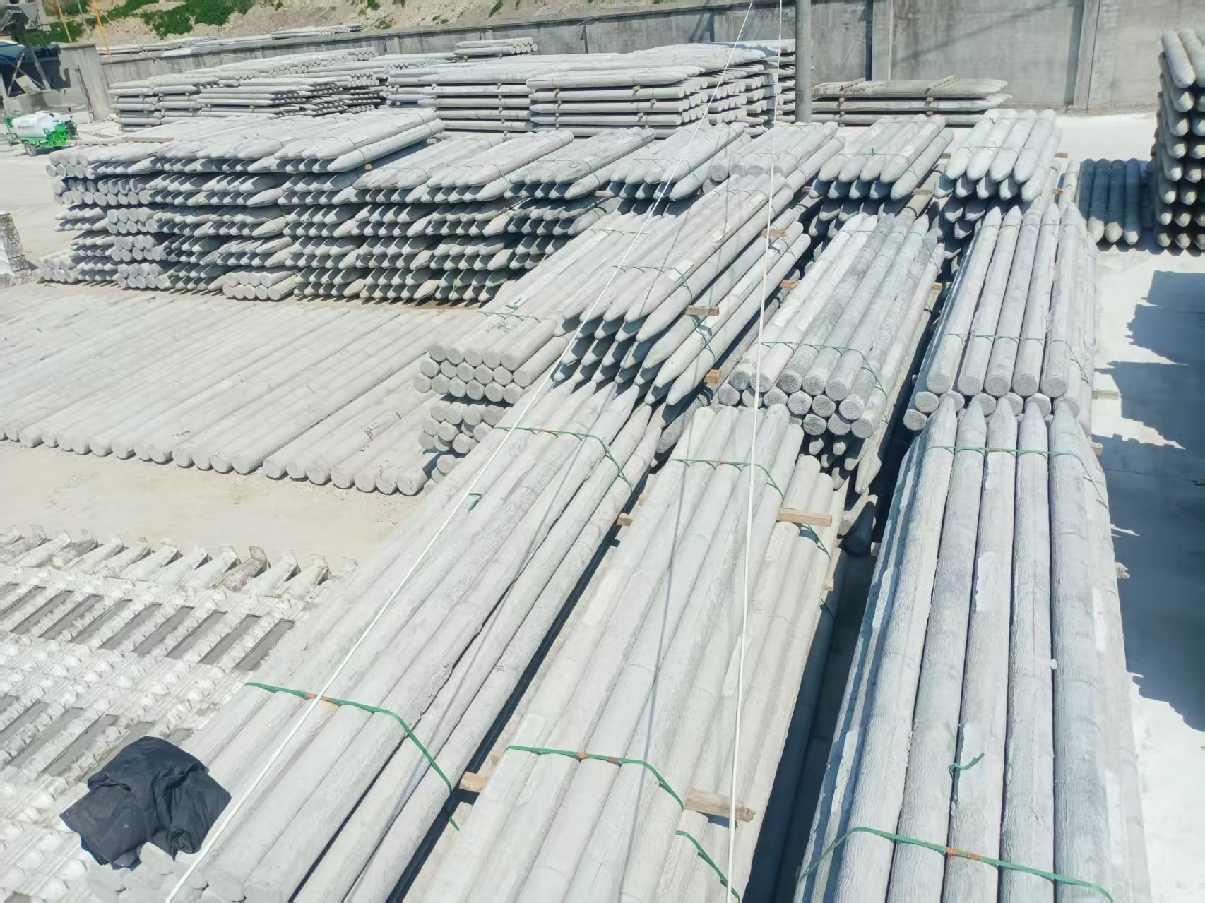 水泥樁廠家泓樺錦嘉 - 水泥樁和木樁哪個(gè)更經(jīng)濟(jì)？?