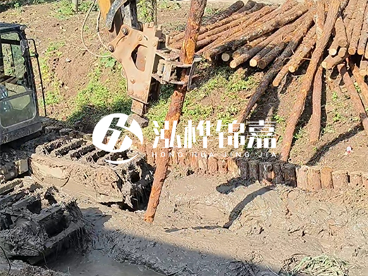 松木樁廠家泓樺錦嘉-原木松木樁的采購注意事項？