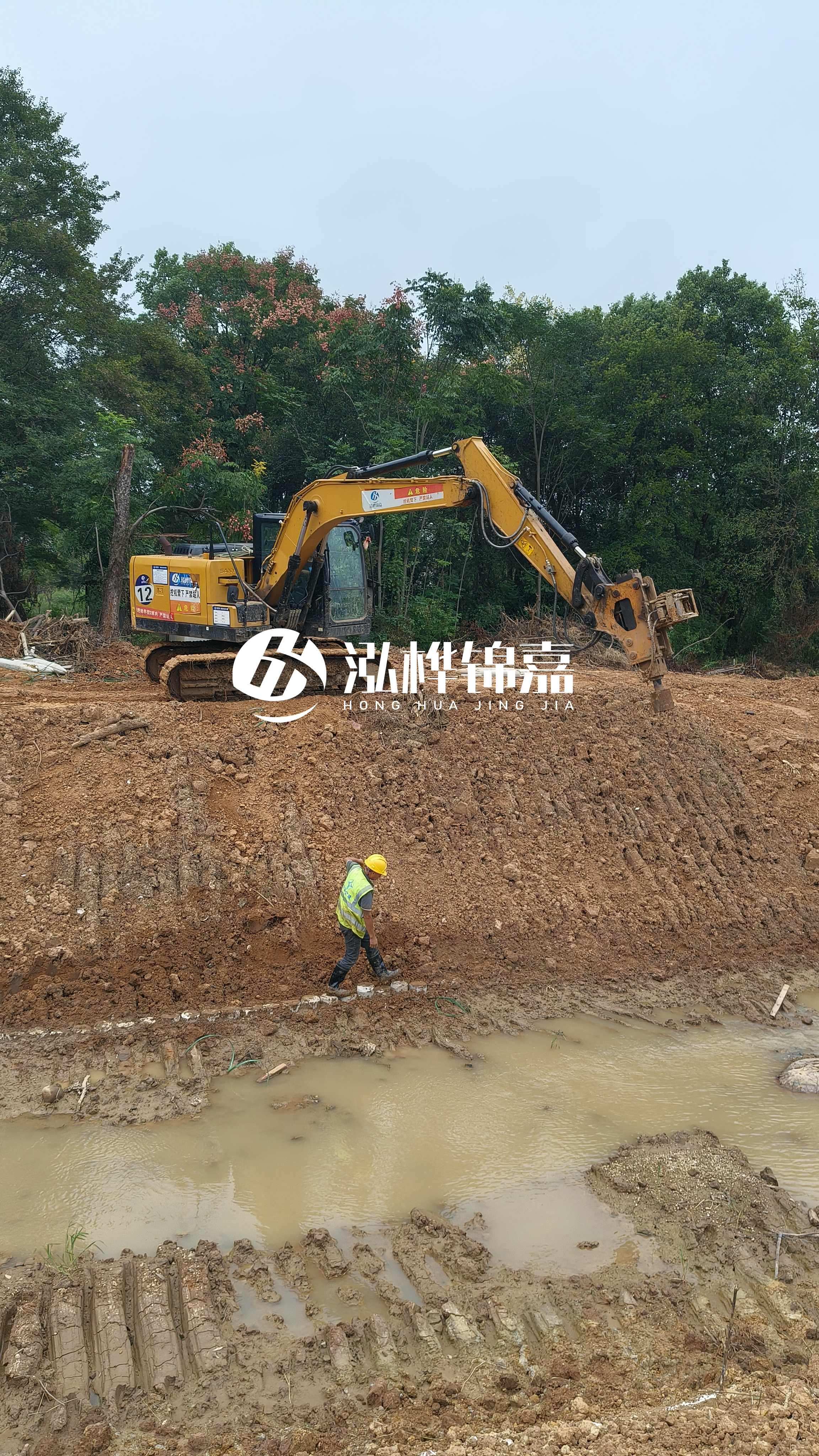 水泥仿木樁施工隊(duì)泓樺錦嘉-河道仿木樁的高度選多少合適？