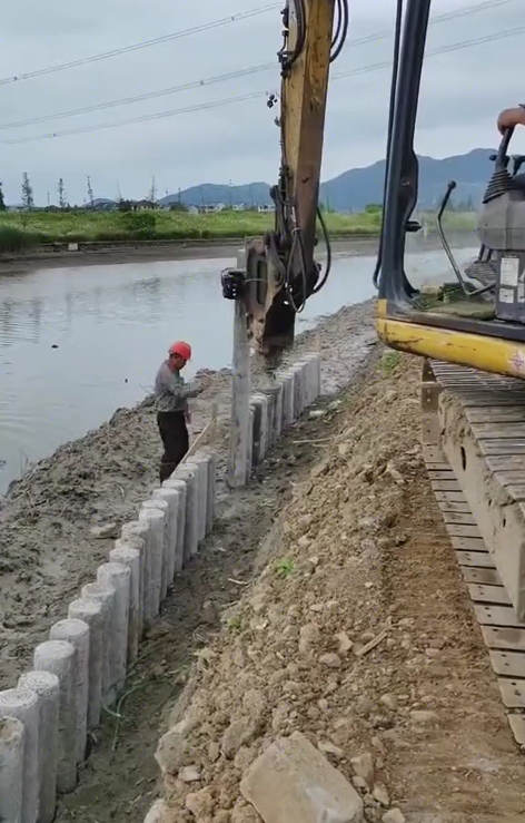 水泥仿木樁施工隊(duì)泓樺錦嘉 - 水泥樁打樁多少錢一根？